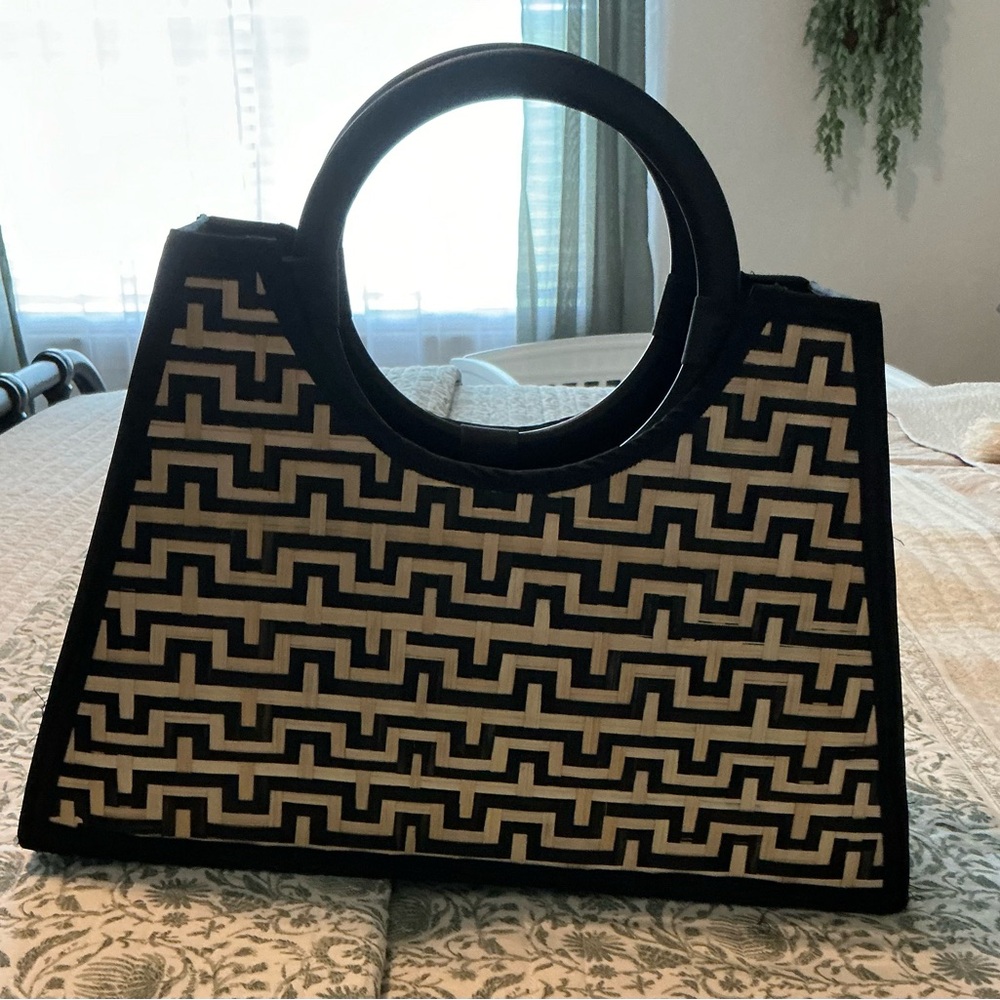 Large tote